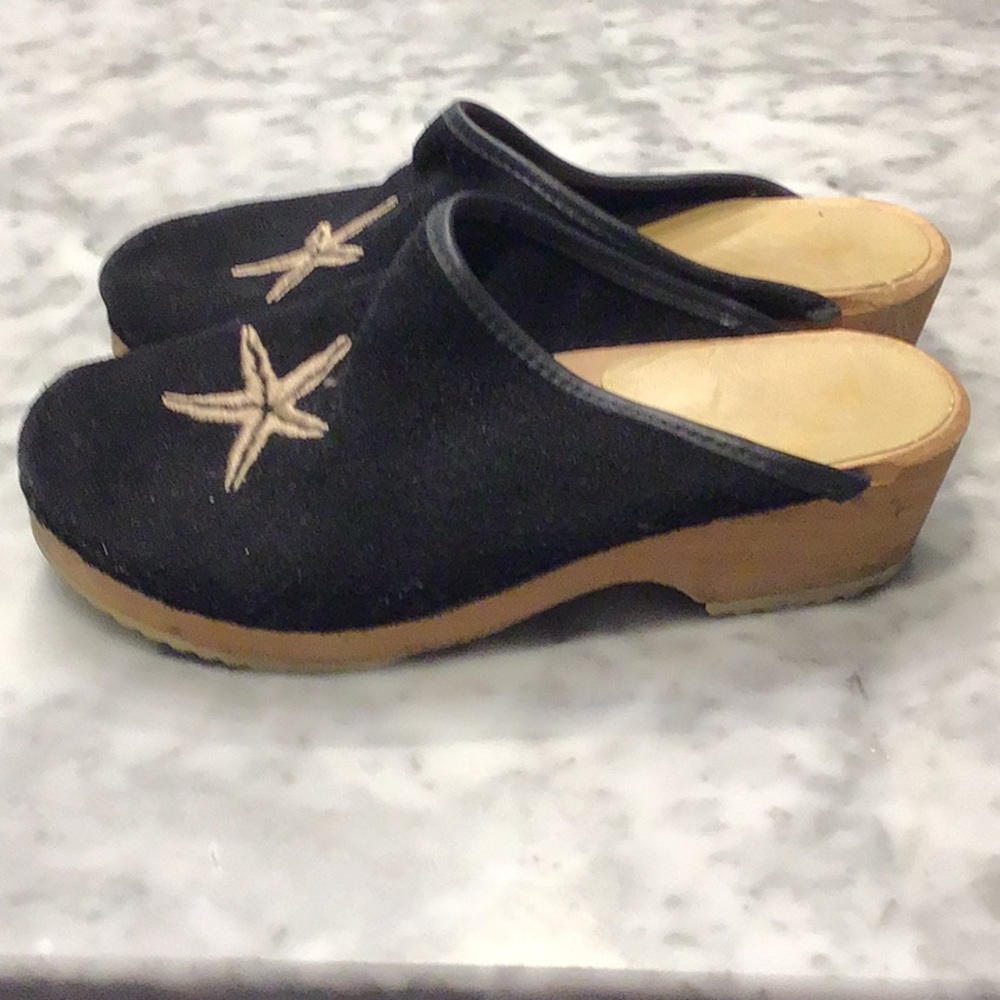 Suede clogs - Picture 2 of 2